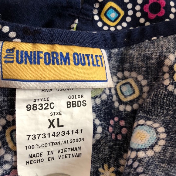 Scrub top - Picture 4 of 4